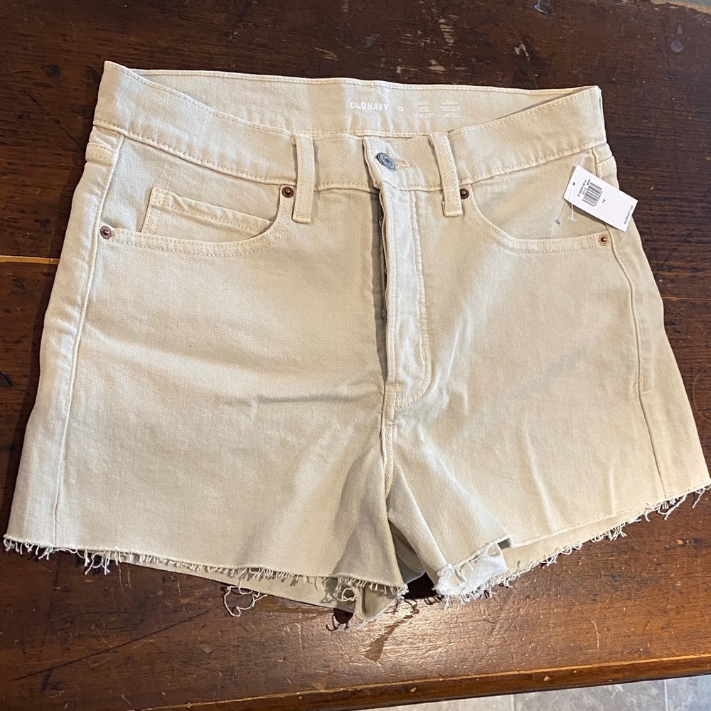 Old Navy beige 99% cotton denim high rise Old Navy shorts — 12